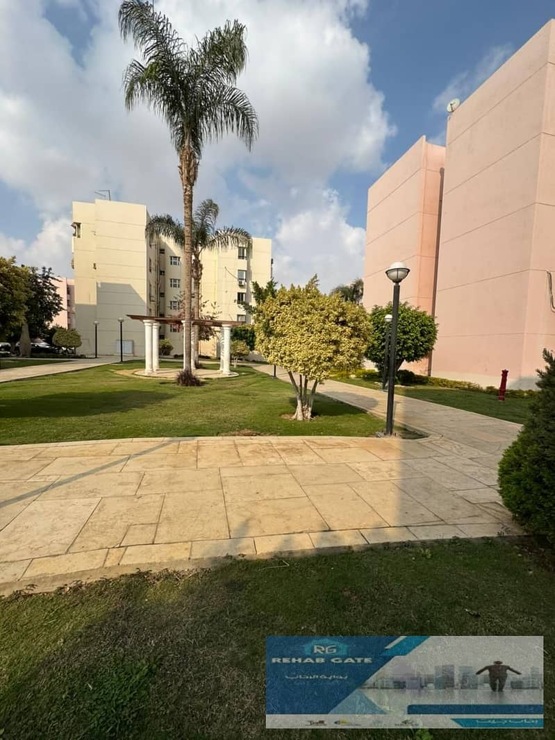 5 WhatsApp Image 2025-10-18 at 6.02. 33 PM. jpeg