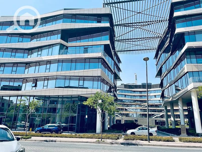 5 502373781_701730905802888_440348086966013096_n. jpg