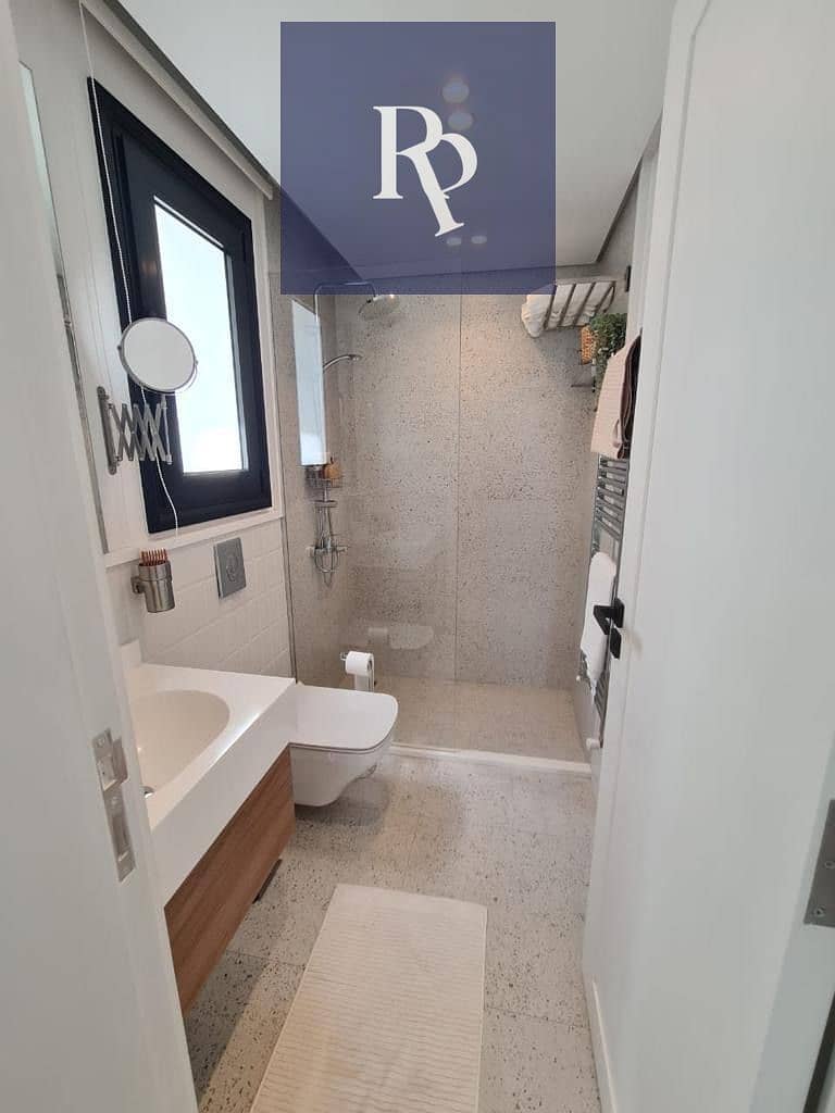 5 WhatsApp Image 2025-09-15 at 7.22. 26 PM (1). jpeg