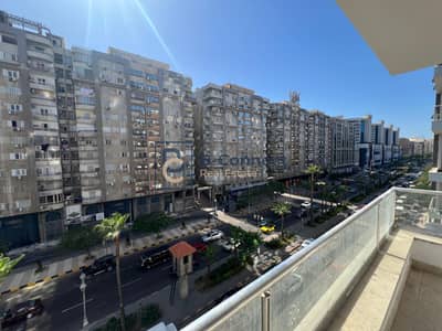 شقة 3 غرف نوم للايجار في سموحة، الإسكندرية - IMG-20251018-WA0187. jpg