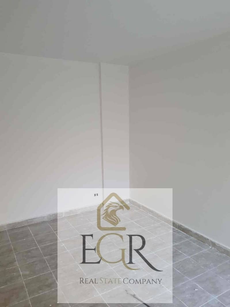 2 2edbea9b-3cdc-4743-9cdb-74ed6cf4a8e4. jpg