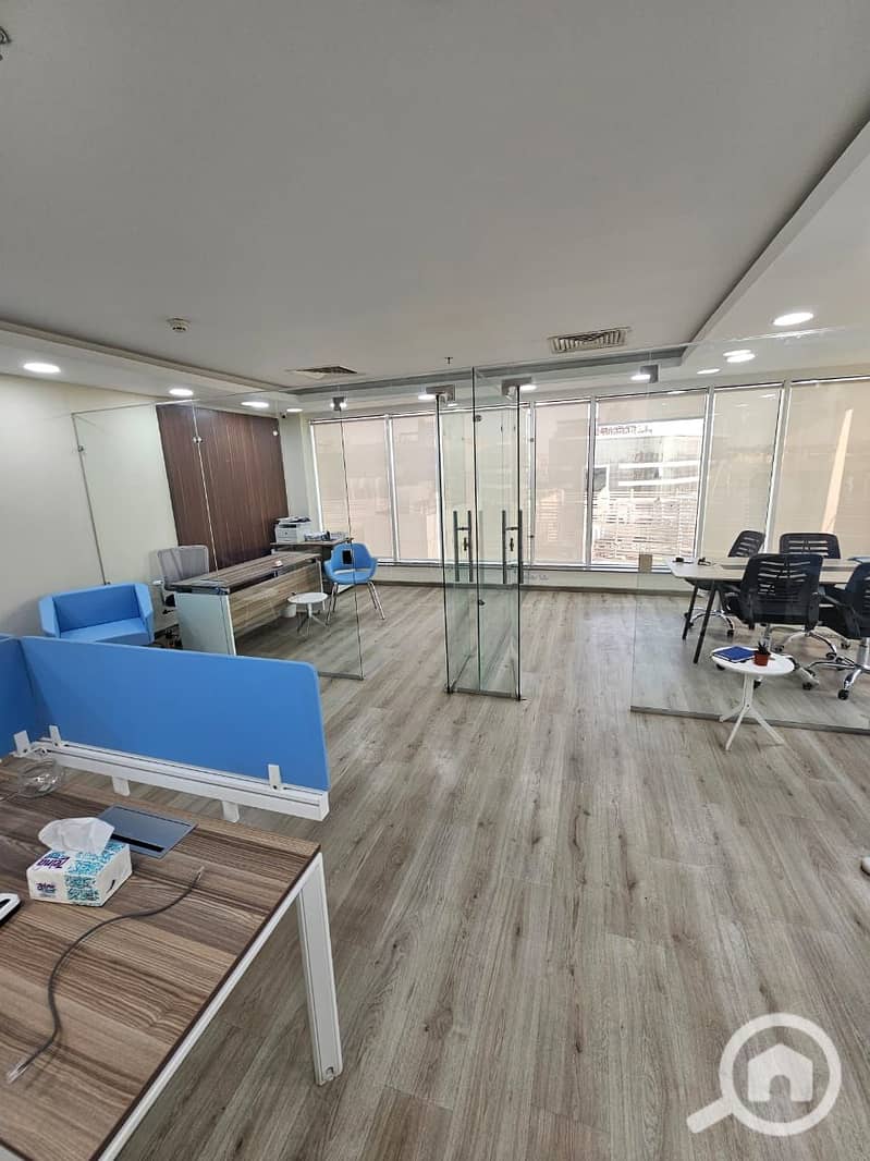 2 eb3429c5-aff9-405f-a4ac-97ef0254f7e4. jpeg