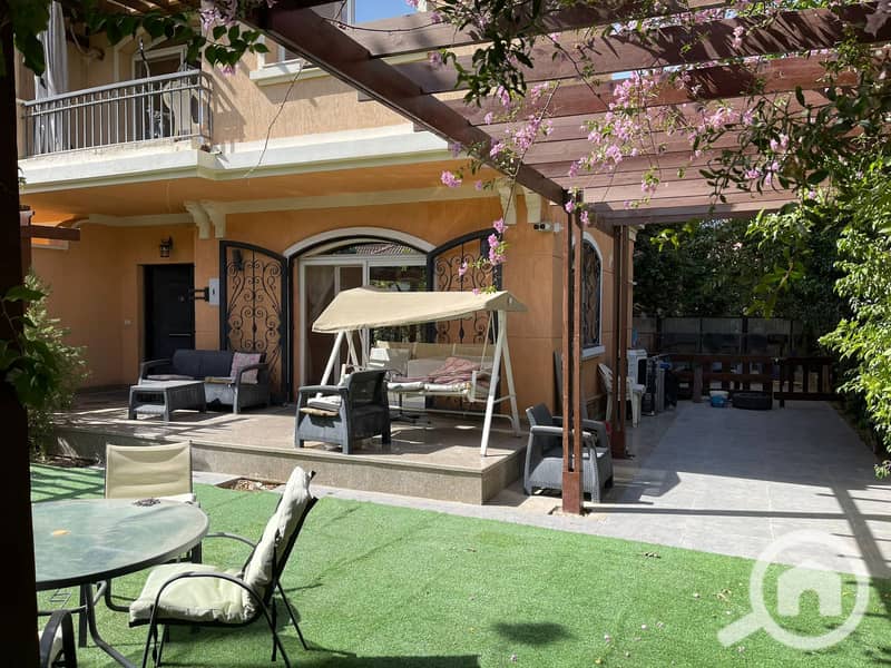 4 b77bd38d-7e6d-45f3-b7f7-a0acf43ec621. jpeg