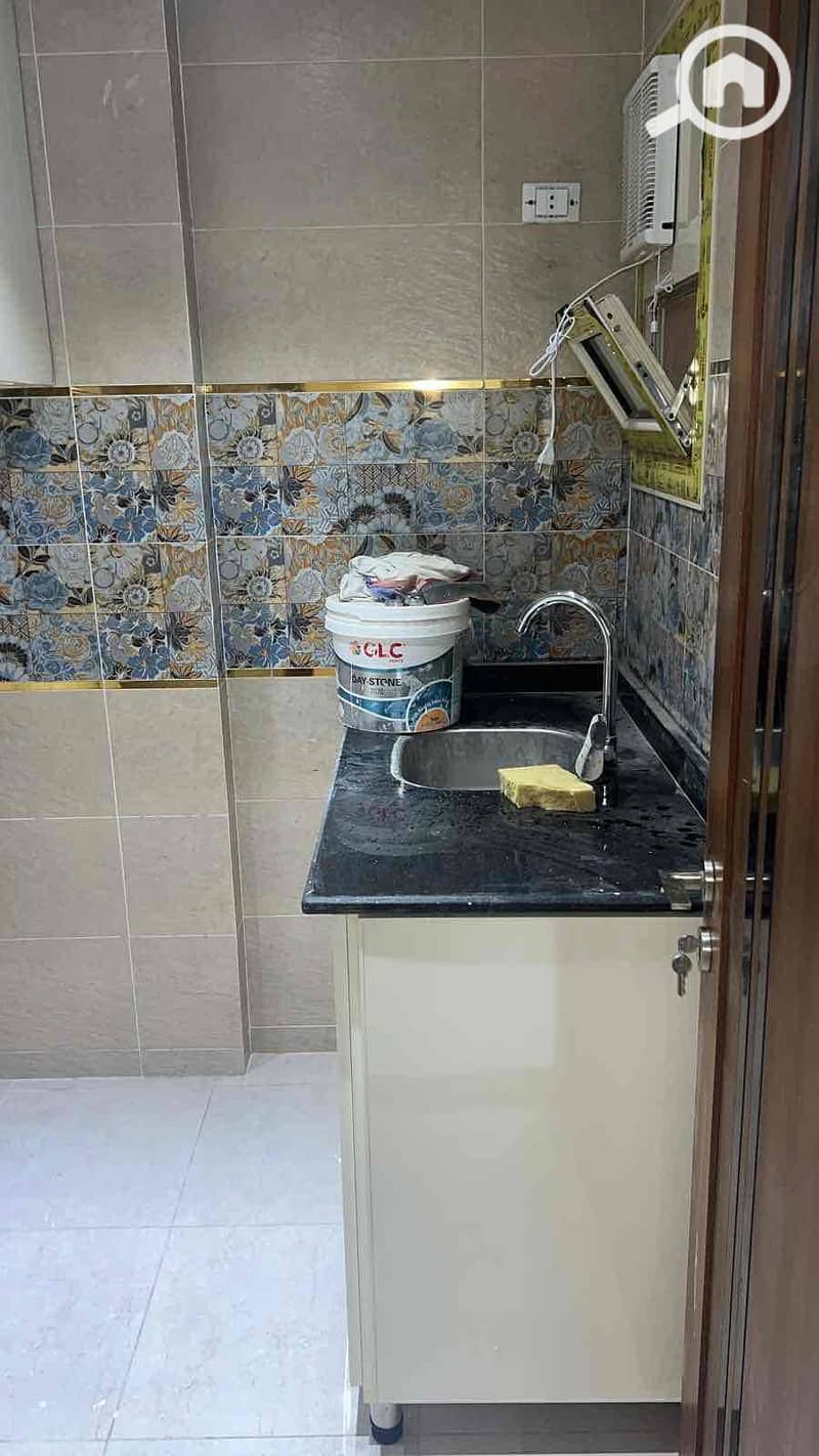 3 c300ee96-236f-4c8b-86b1-f860571d2068. jpg