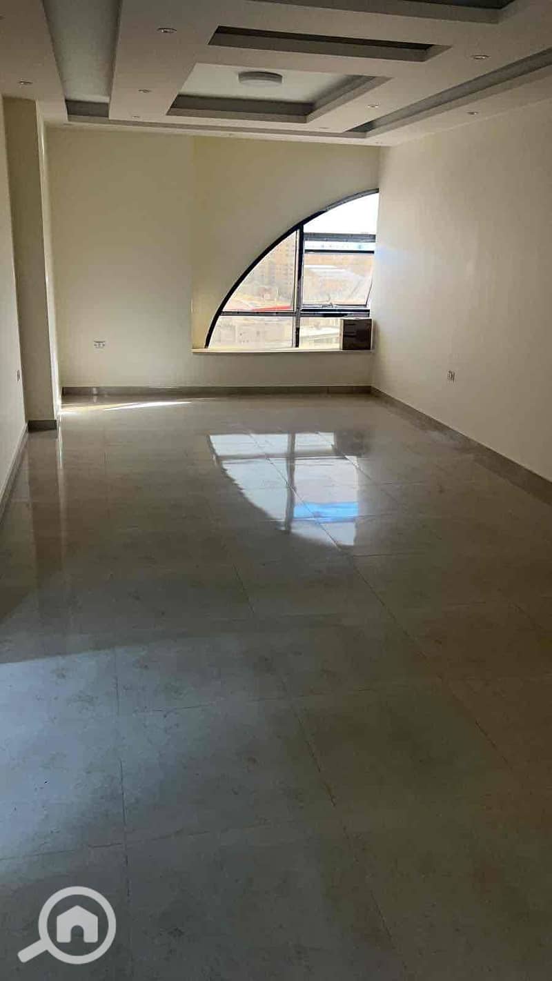 5 2cfd66b3-ed9d-47f4-b54a-8ba5c3b4c031. jpg