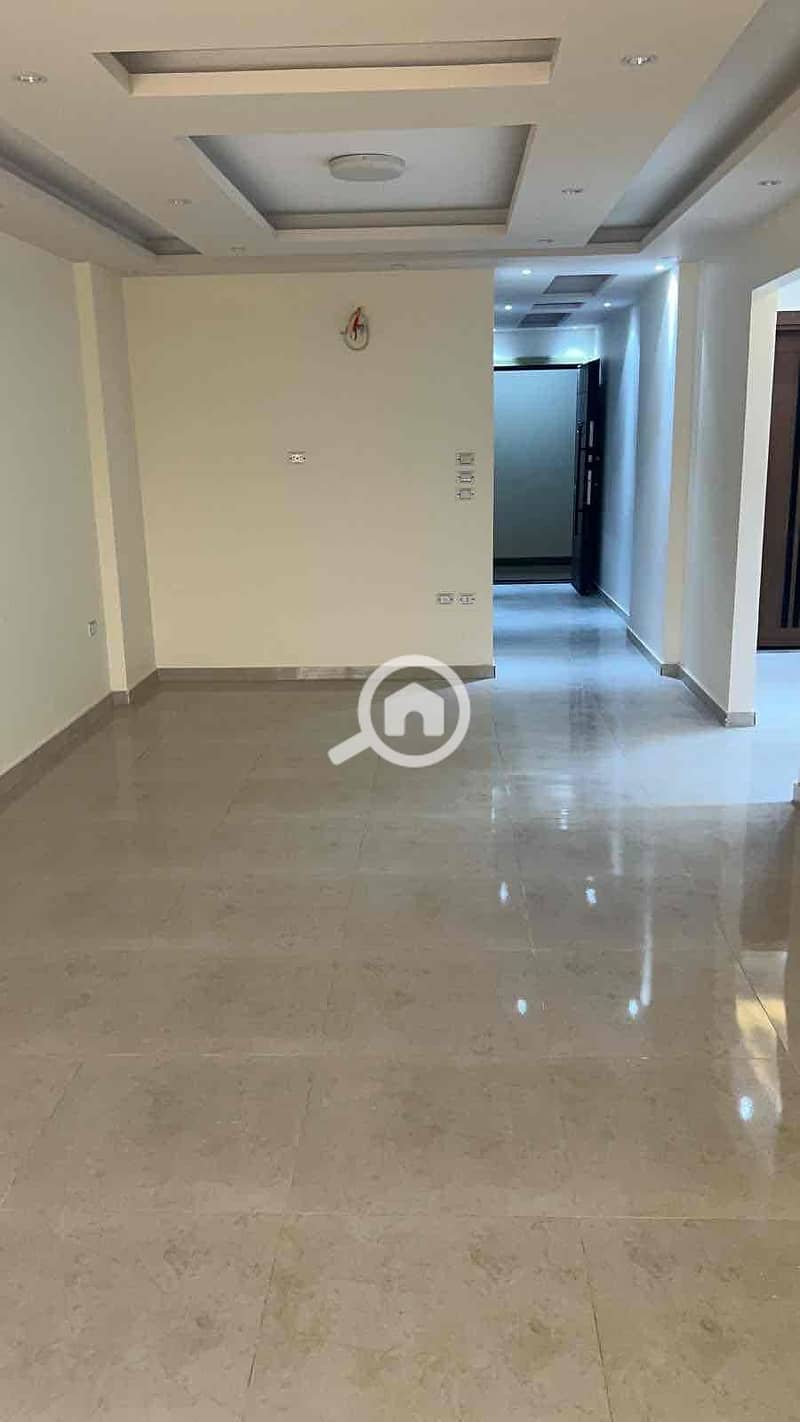 7 7956aecc-cd14-4a54-b4ee-db046f1f6570. jpg