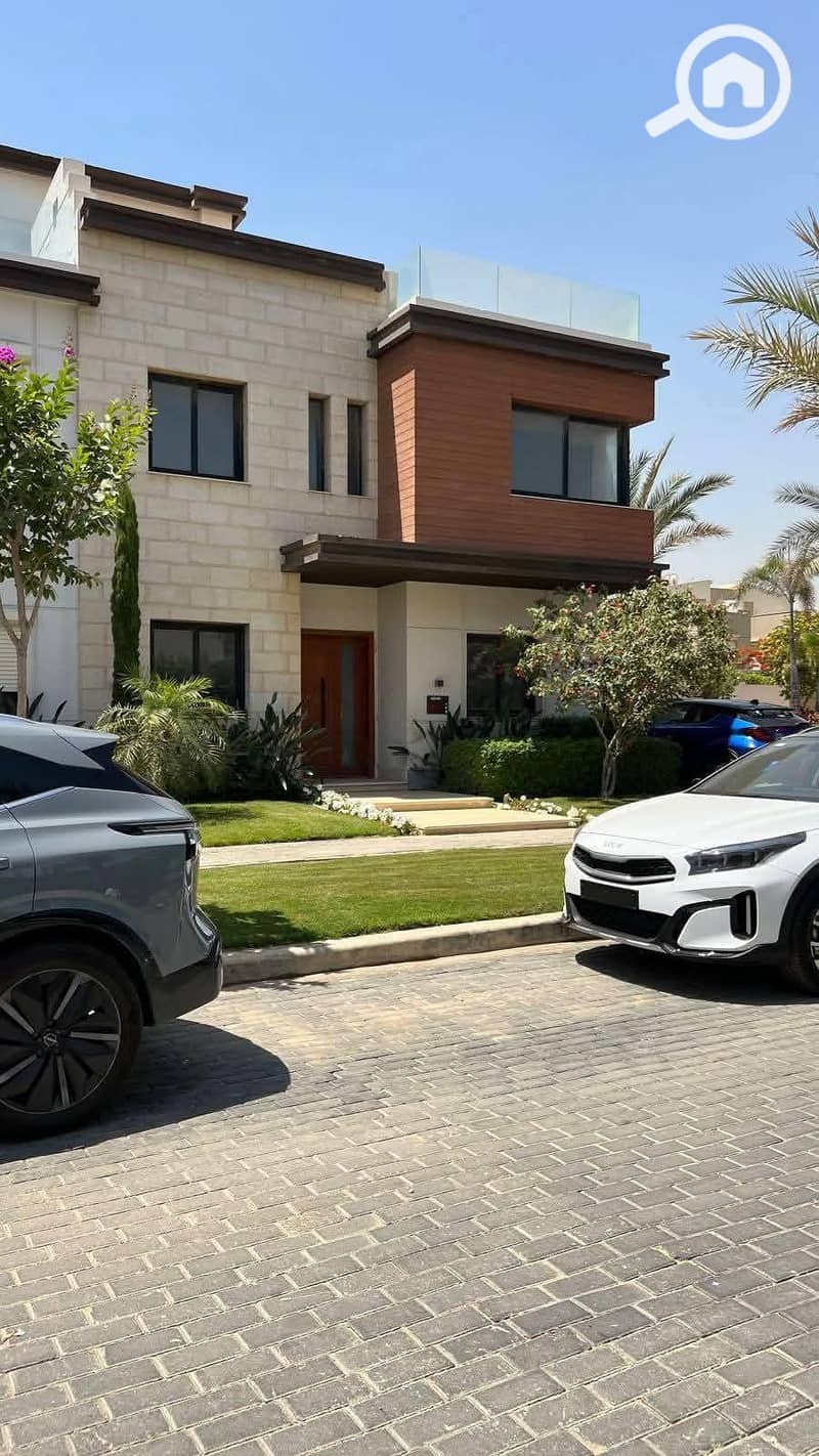 5 FB_IMG_1760822536259. jpg