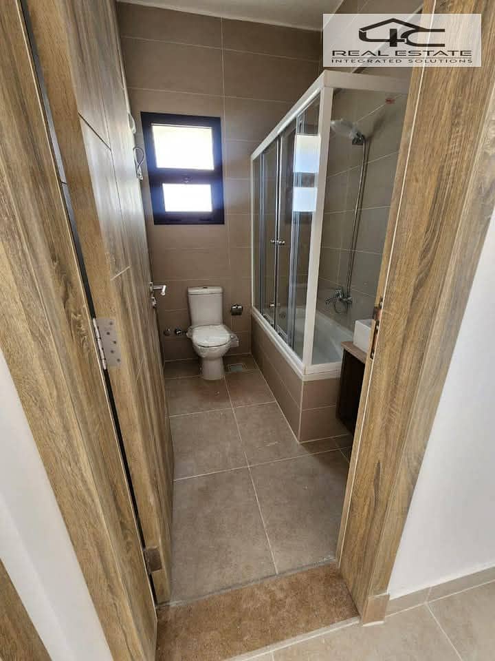 5 WhatsApp Image 2025-02-25 at 11.58. 31 PM (4). jpeg