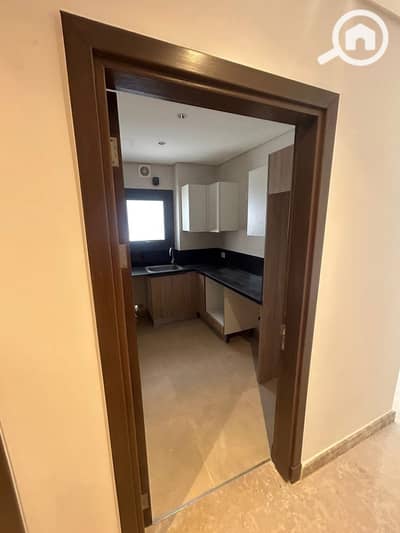 3 Bedroom Flat for Sale in Sheikh Zayed, Giza - IMG_9334. jpeg