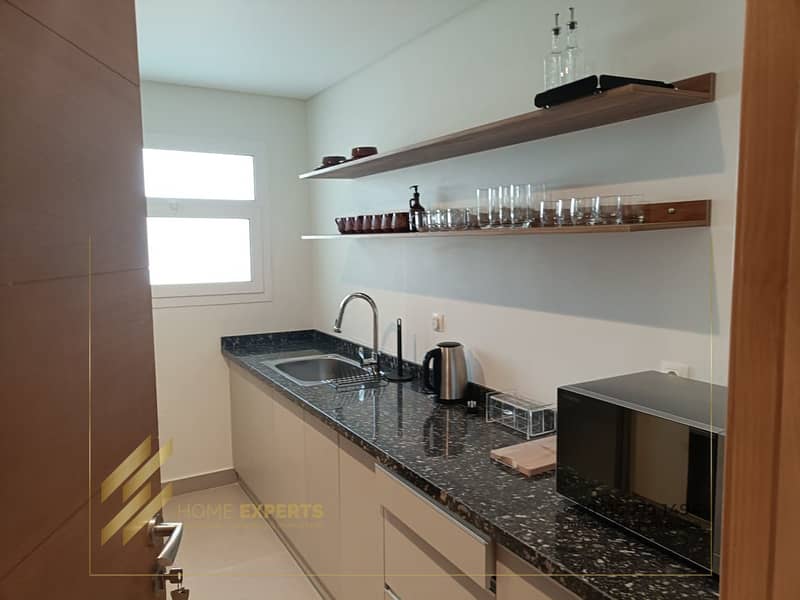 4 5f28f726-de7e-4652-87b1-bc4881cb9341. jpg