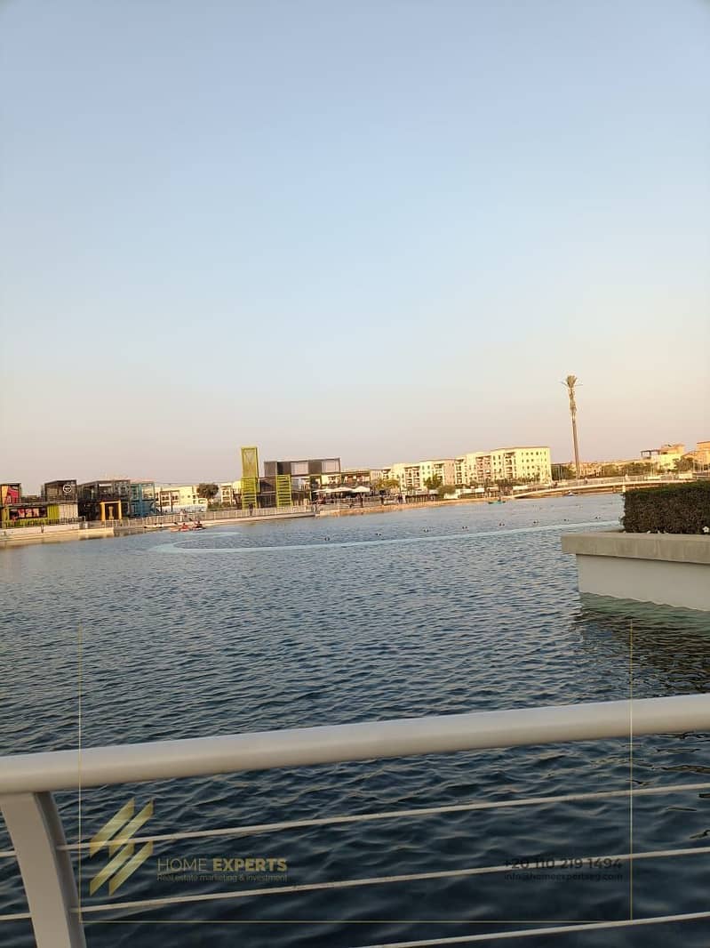 8 ad1b3810-a16c-4936-a1b8-ae61c22e1695. jpg