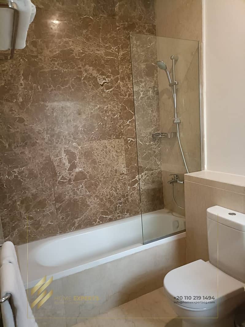 10 cca0d61a-5019-4981-ad02-80fd18ad8669. jpg