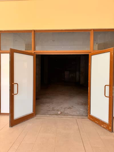 Retail for Sale in New Cairo, Cairo - فرصة نادرة في قلب الرحاب