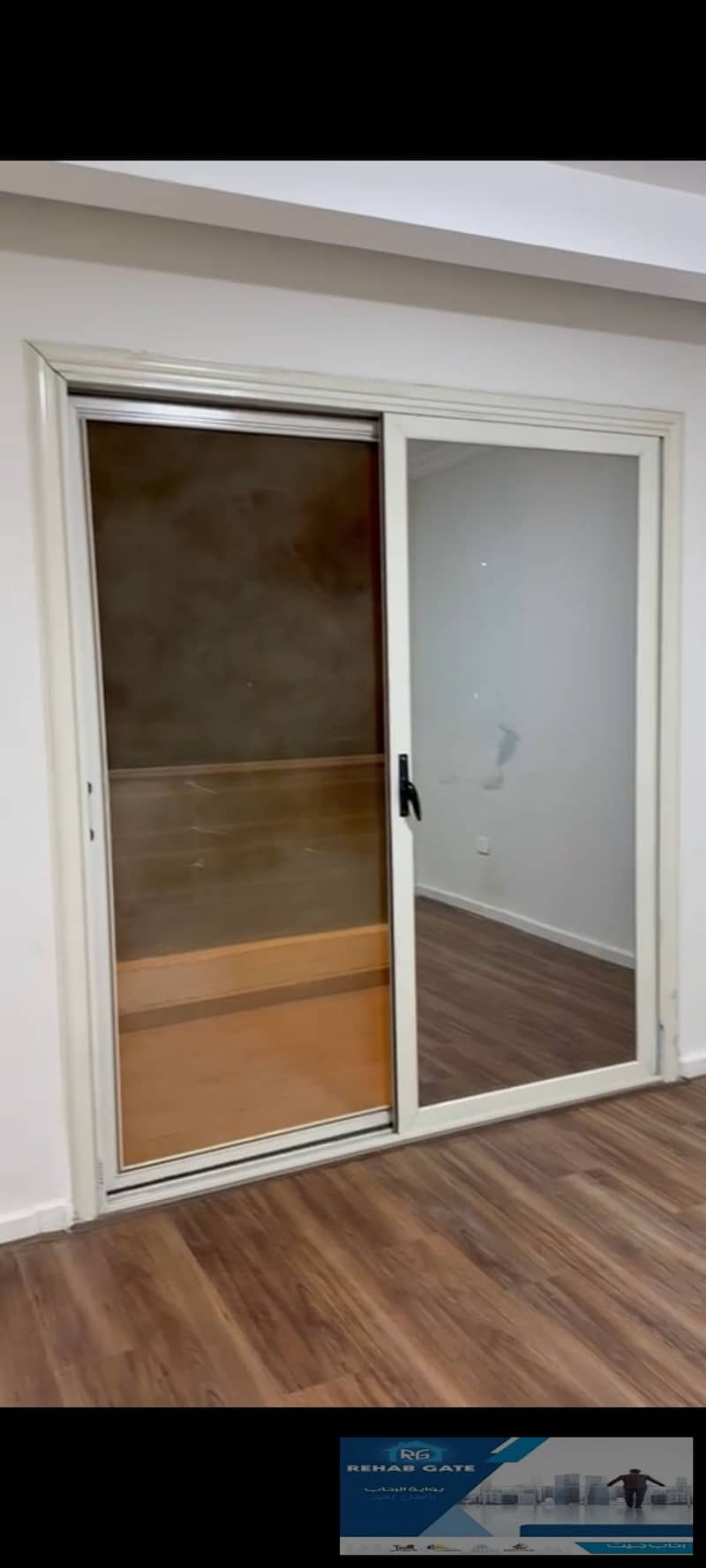 11 1000239821. png