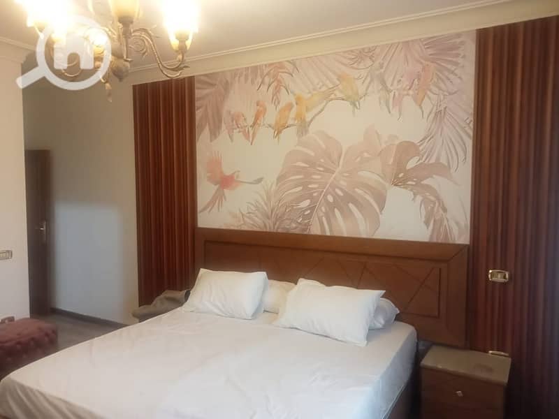 28 d18252b2-cfe8-497b-8669-d9f3836a4567. jpg