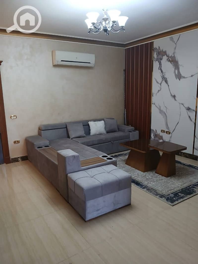 33 ec23591a-b7fc-48c8-9985-d8ddbe0f05ea. jpg