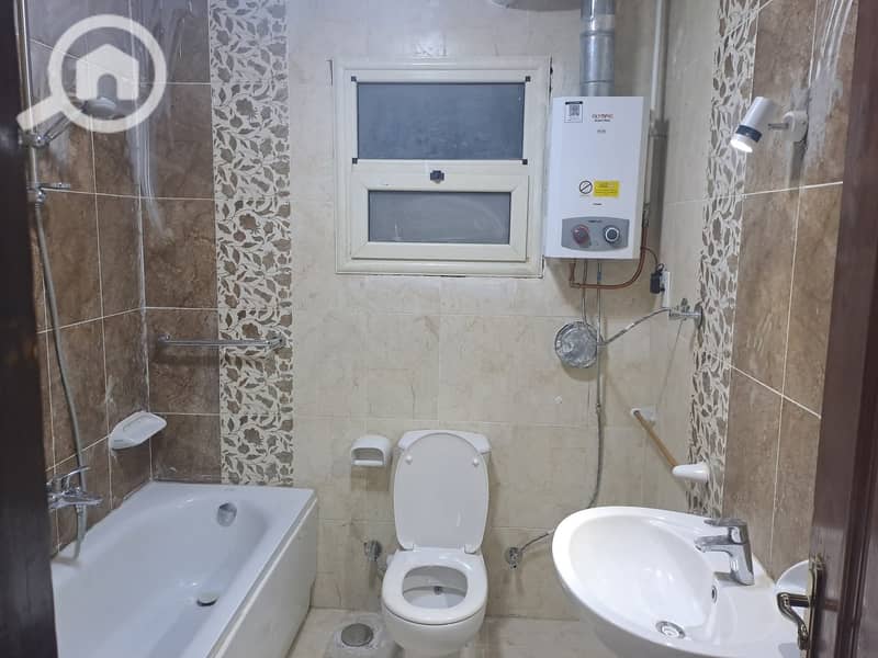 3 WhatsApp Image 2025-10-19 at 12.21. 46_4e83d4ae. jpg