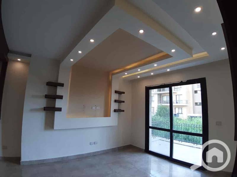 5 12717bee-58c4-4cd0-a3ee-d2af7e8299da. jpg