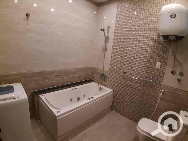 10 9c383358-c422-416e-81b1-8fac3604b18b. jpg