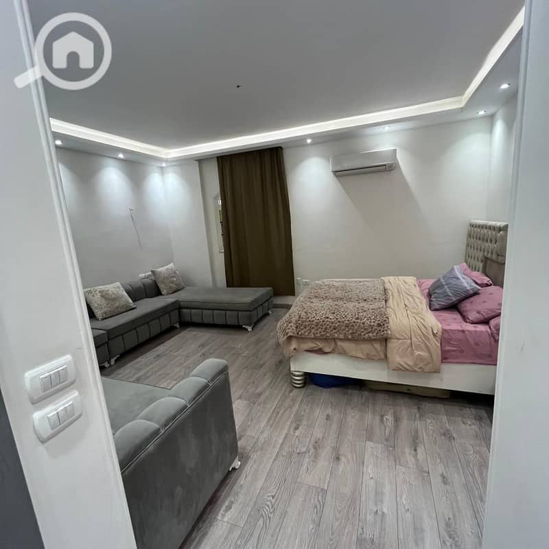 8 c76c21ac-1245-45d0-8c0f-409749e2372e. jpg