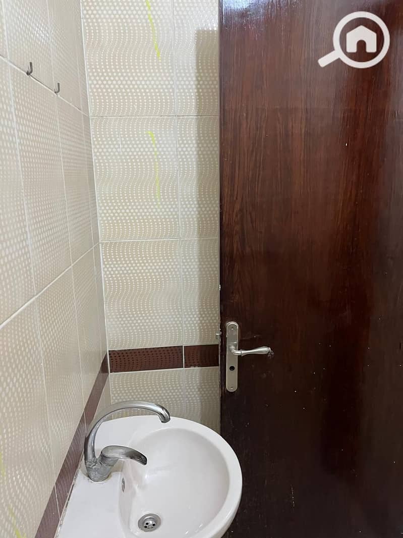 16 WhatsApp Image 2025-10-19 at 12.31. 25. jpeg