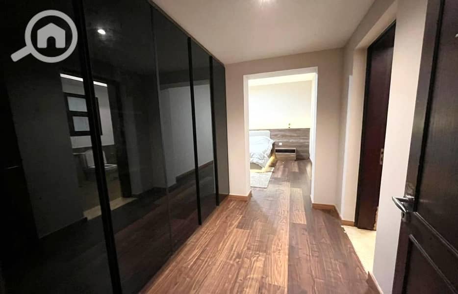 6 8c50c19f-d090-4a6c-8e3d-4a7f35d65395. jpeg