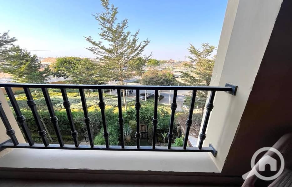 8 baecd298-a3a9-4e6b-a609-ea8063c54560. jpeg