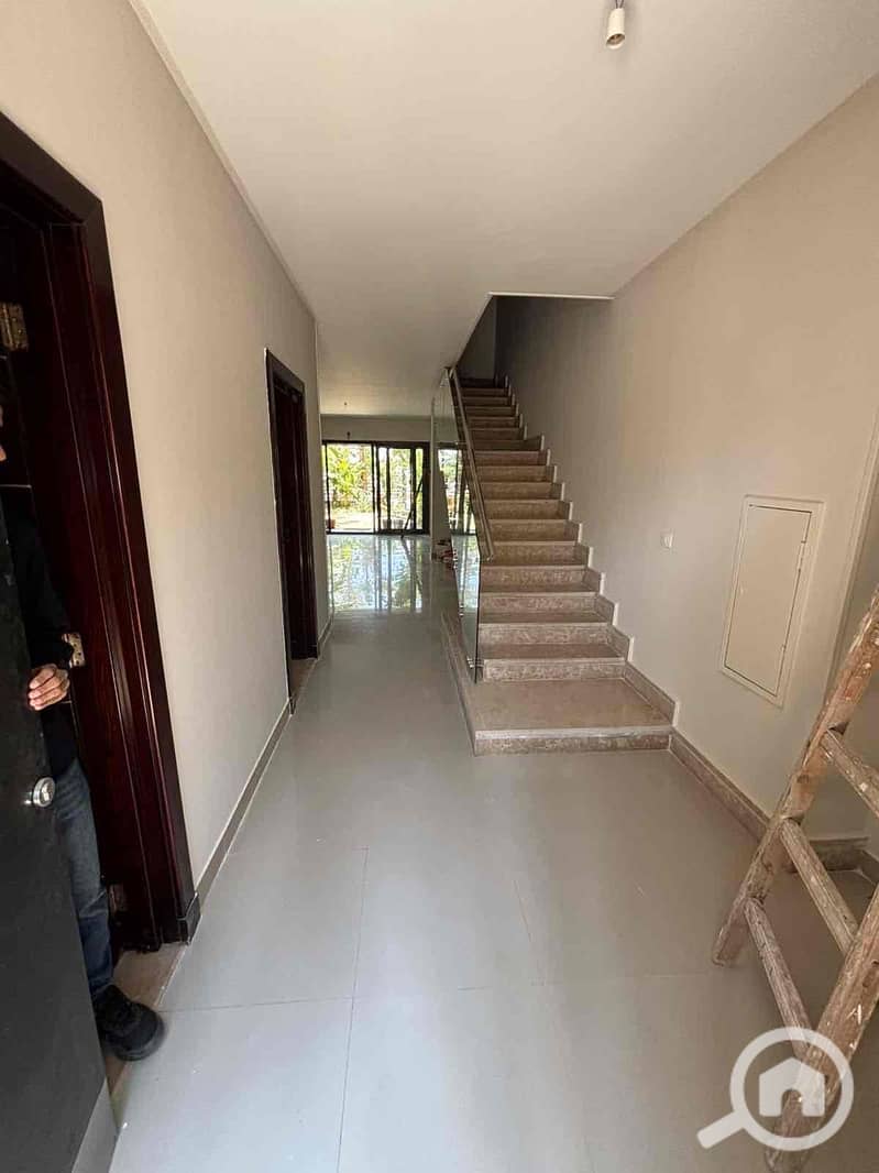 2 bc6d165b-f076-4d87-8351-9ce115cb9356. jpg