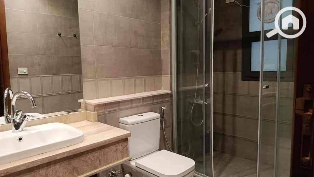 4 ae1842c9-dff1-4b41-af06-a57bf91aa3e4. jpg