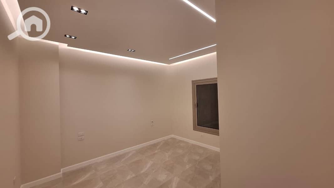 4 9997b350-be9d-4b27-8831-21e971579222. jpeg