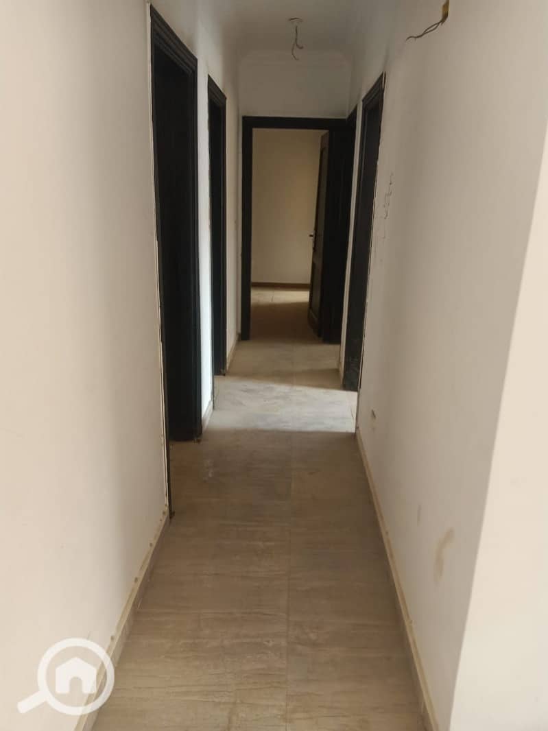 4 WhatsApp Image 2025-08-26 at 15.59. 46_1f259499. jpg