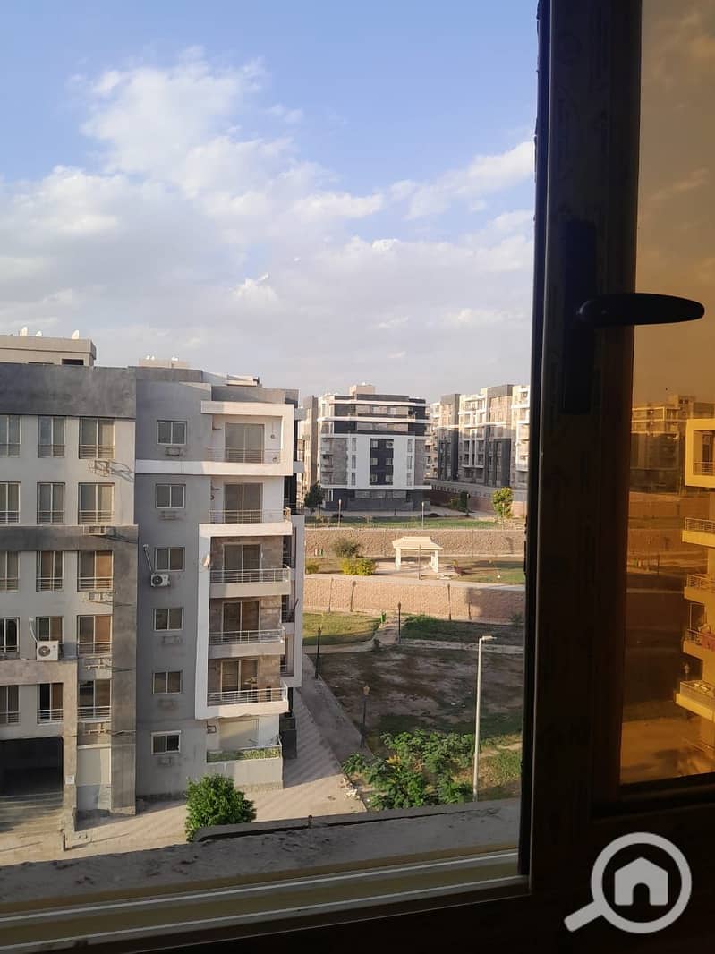 3 WhatsApp Image 2025-10-13 at 16.24. 11_c4dc9d33. jpg