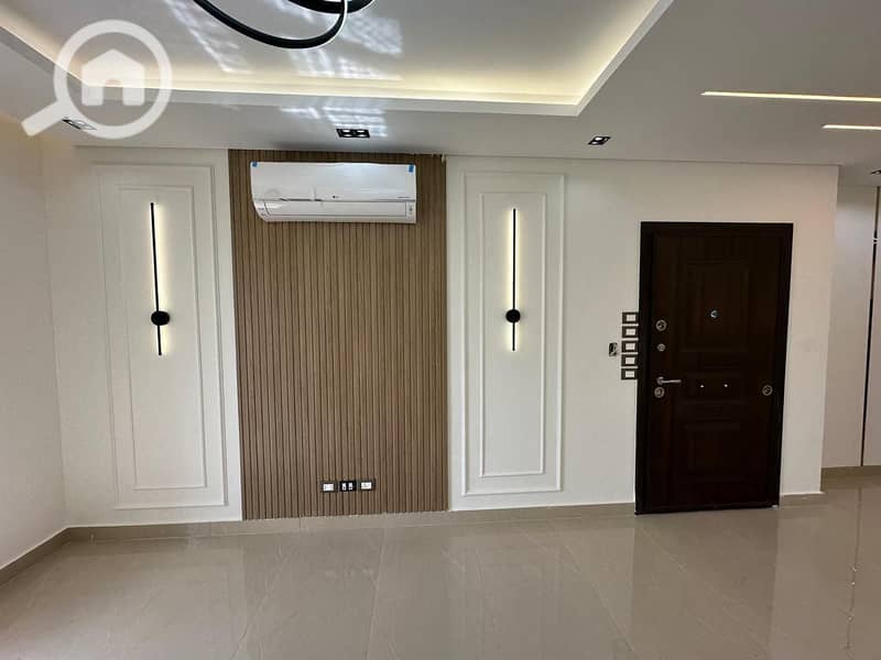 9 WhatsApp Image 2025-10-19 at 13.30. 39 (1). jpeg