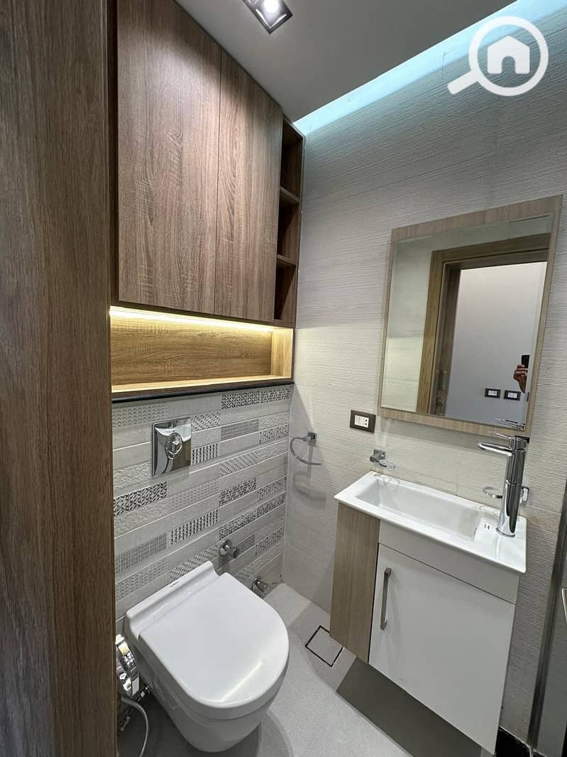 18 WhatsApp Image 2025-10-19 at 13.30. 43 (1). jpeg