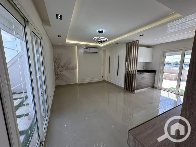 26 WhatsApp Image 2025-10-19 at 13.30. 45 (1). jpeg