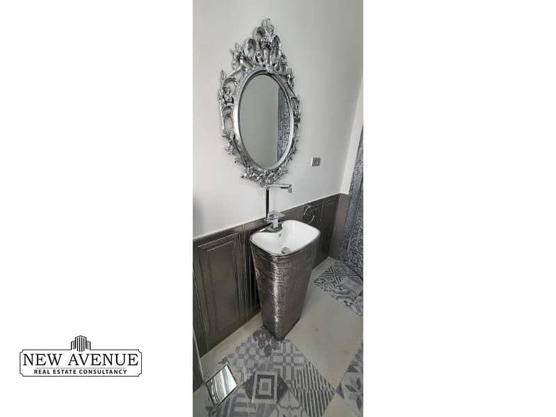 7 WhatsApp Image 2025-10-15 at 4.32. 50 PM (2). jpg