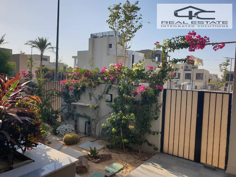 5 WhatsApp Image 2025-10-15 at 04.49. 55_4964889d. jpg