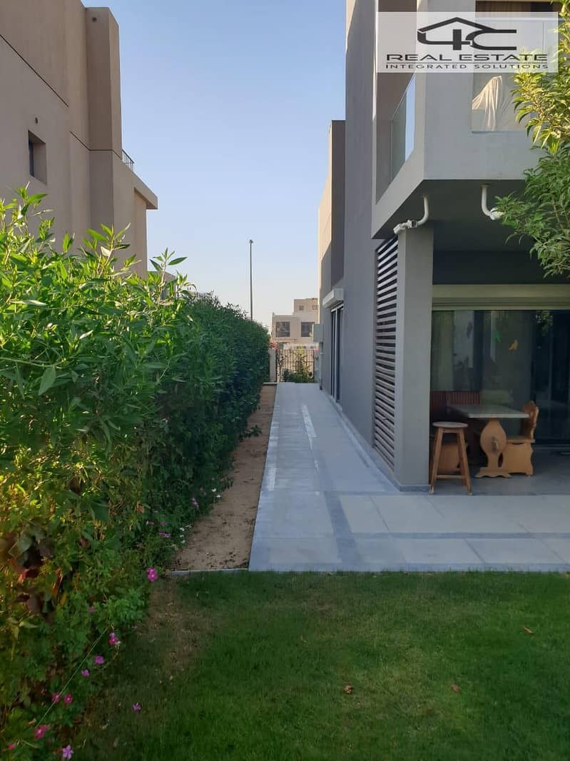 7 WhatsApp Image 2025-10-15 at 04.49. 57_04ff9b8b. jpg