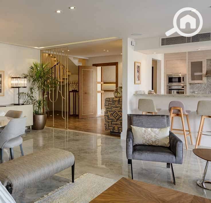 10 MDadJNcF2jkYAjFcBShA64ImXgiwvK8. jpg