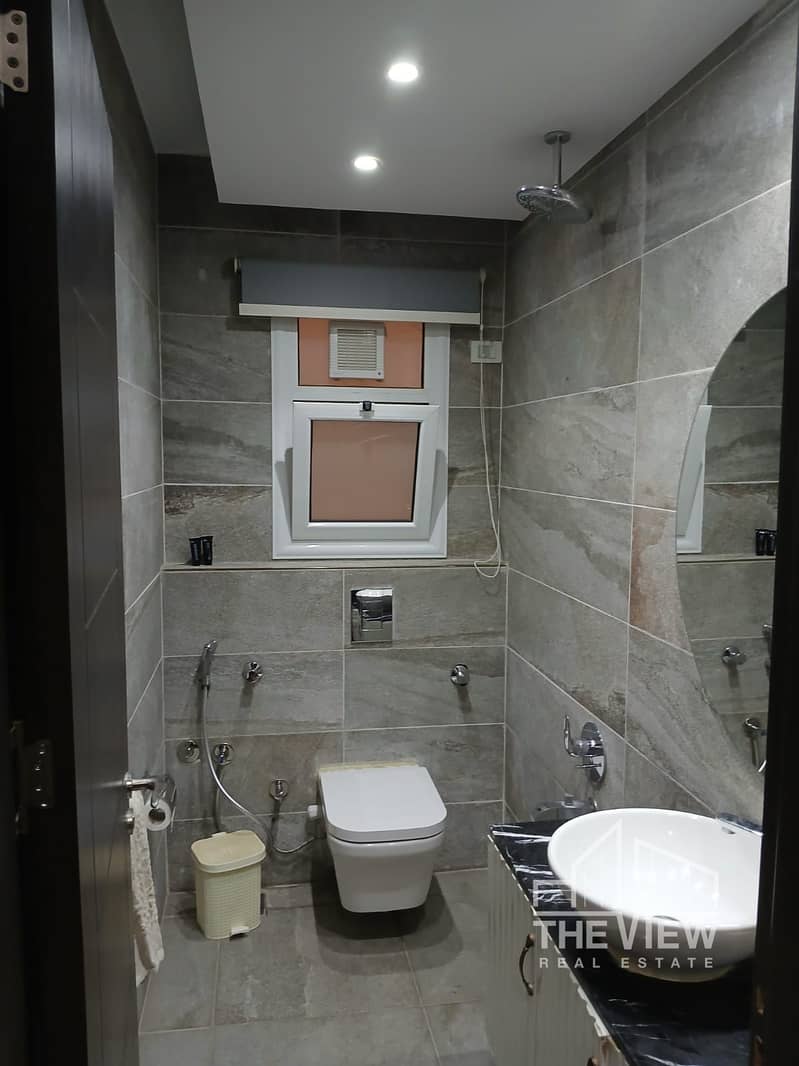 9 WhatsApp Image 2025-10-19 at 14.10. 31_403a9af2. jpg