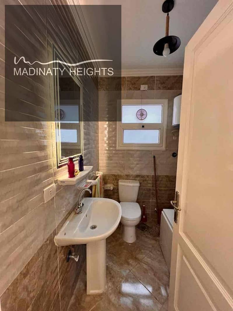 13 9f18221f-dda5-4119-b9b2-12103dfceb9a. jpg