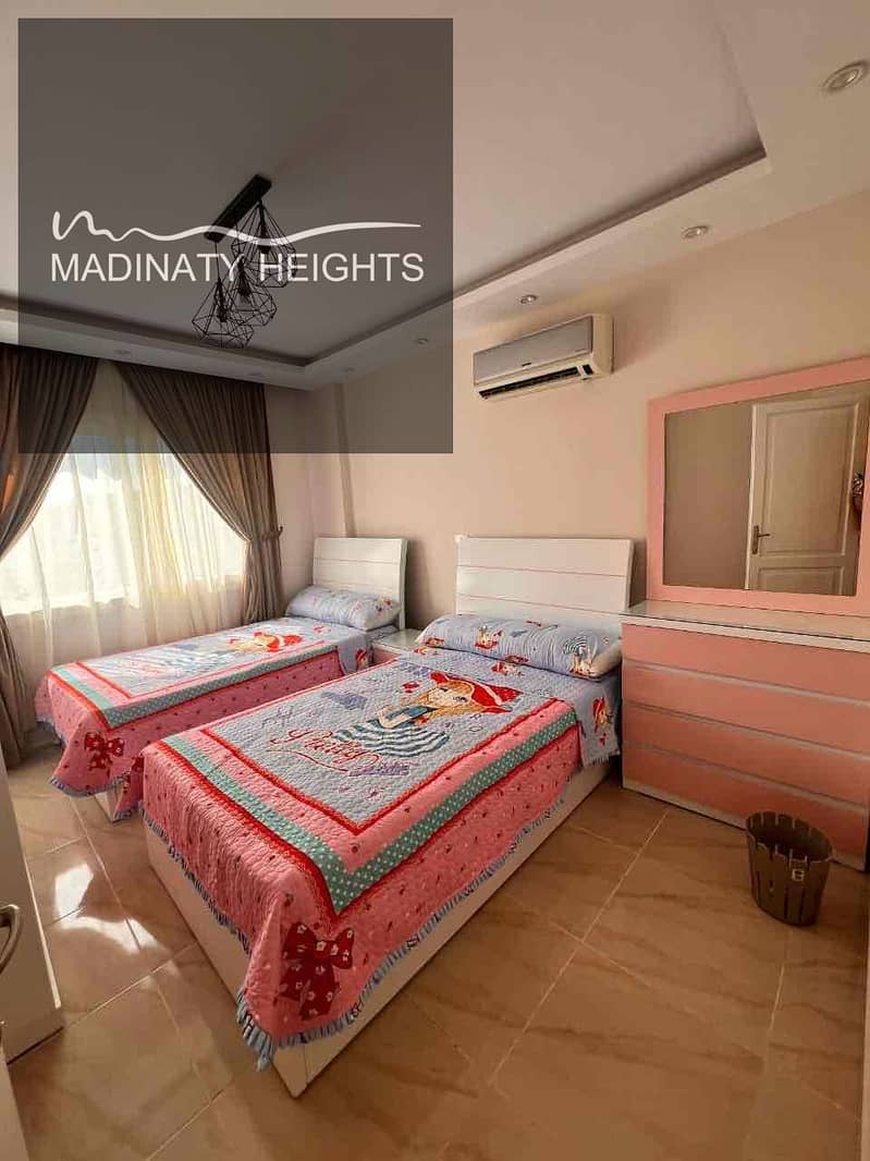 15 7c7aab7b-854d-4f4d-92ef-8a9ee4c6e388. jpg