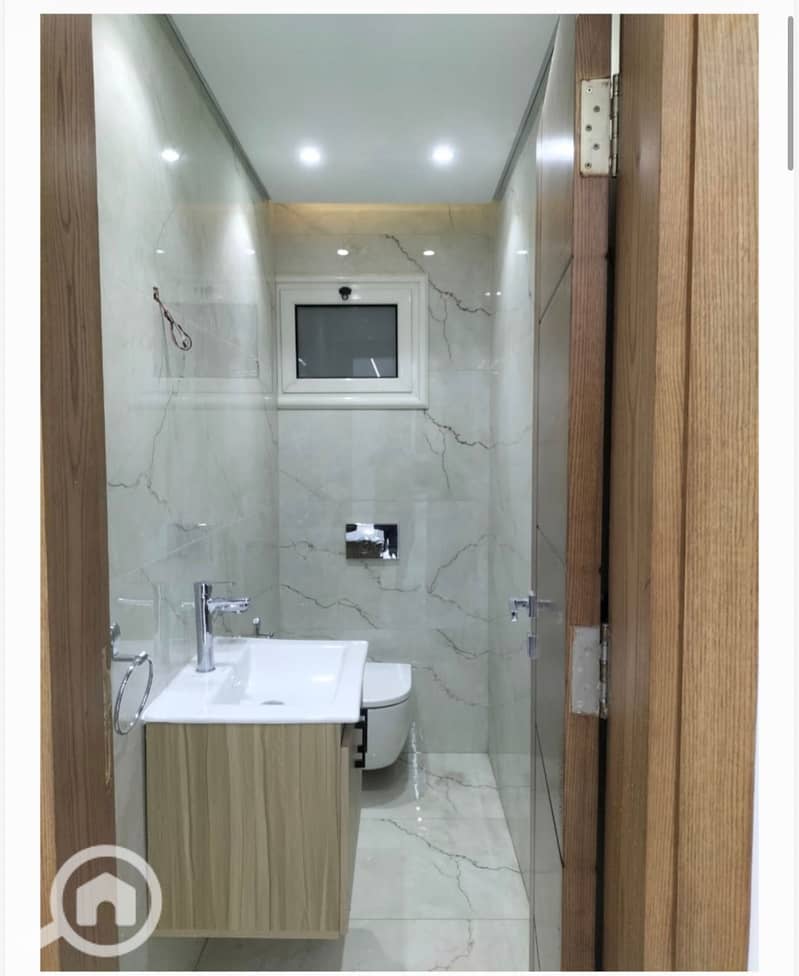 4 WhatsApp Image 2025-10-19 at 1.56. 50 PM (2). jpeg