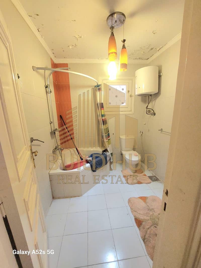 8 2aa4c5d9-f798-4335-8d5e-82491974a1f1. jpeg