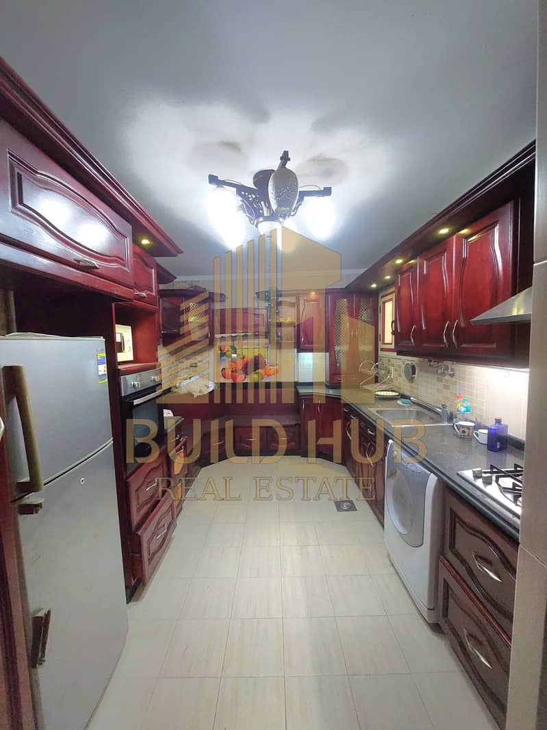 9 728d6b7a-0bc7-4784-9aee-b68ed9f0957b. jpeg