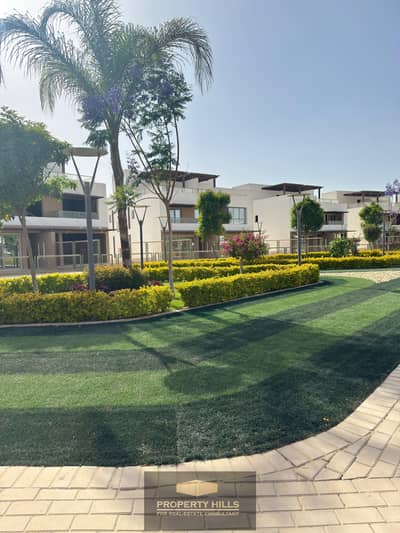 5 Bedroom Twin House for Sale in 6th of October, Giza - 98f52f46-0fc8-4228-8ec6-5da40a1a1a90. jpg