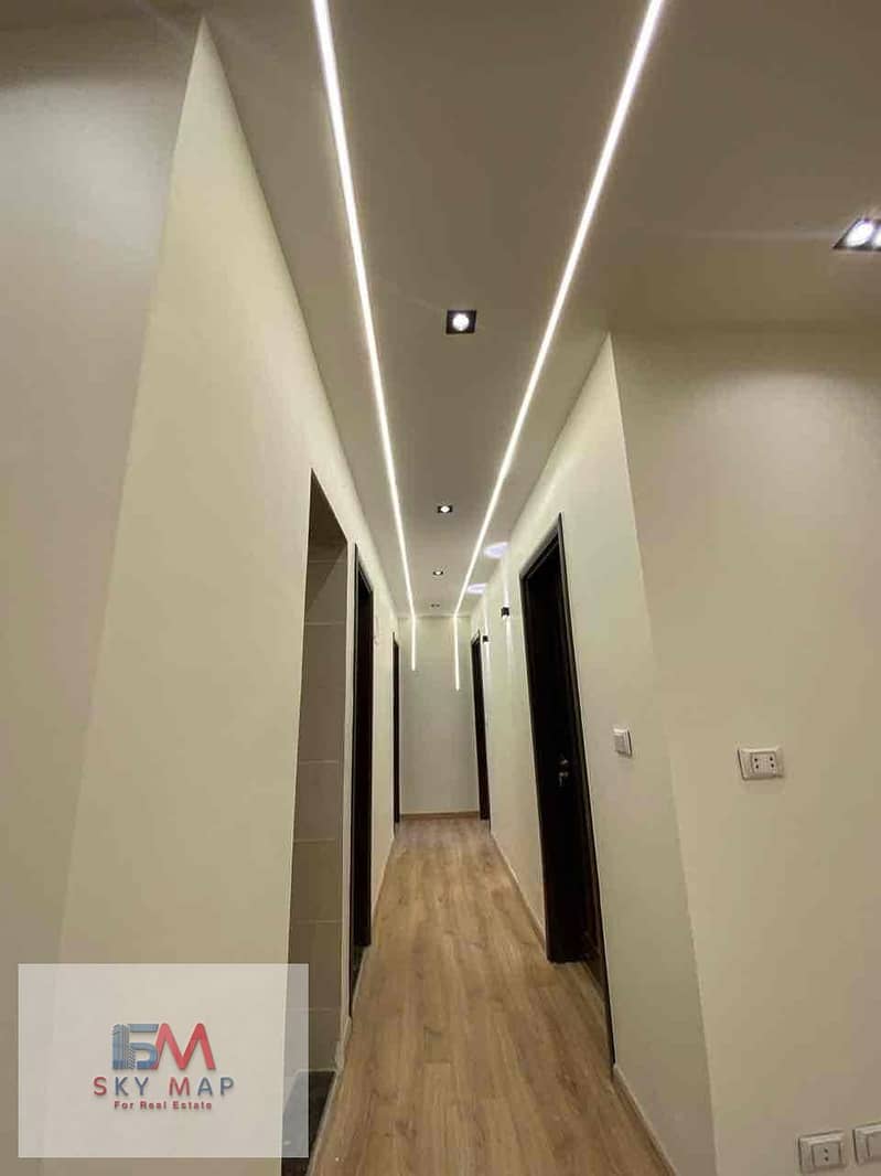 9 b8b7914e-1cf4-451a-b4e1-1c57d8a314de. jpg