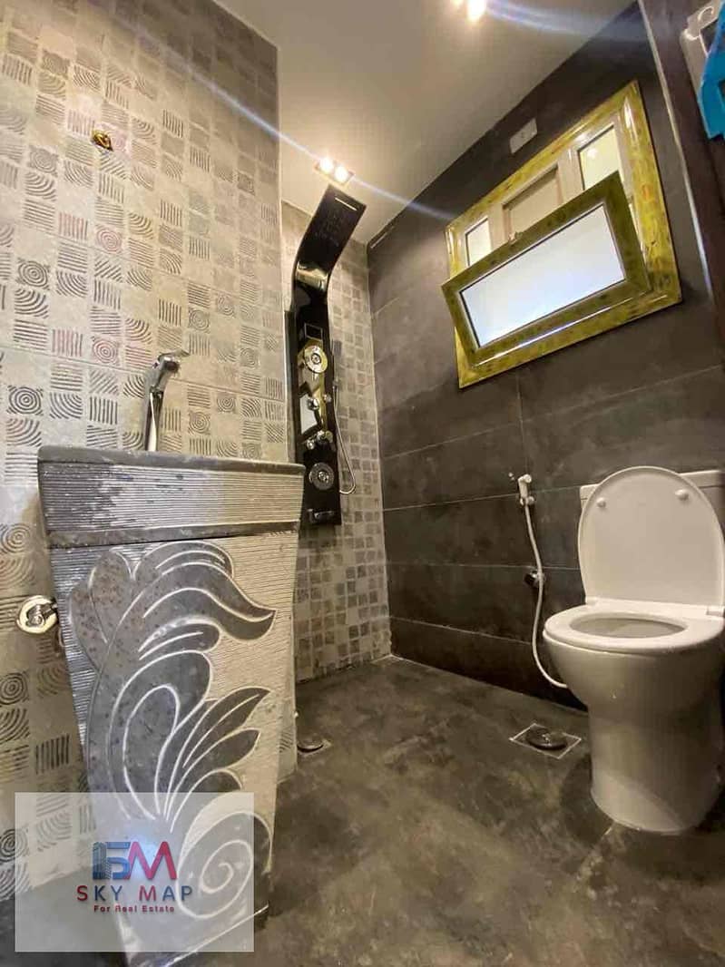 12 21ab4185-0963-485a-a02a-4e877f8e6521. jpg