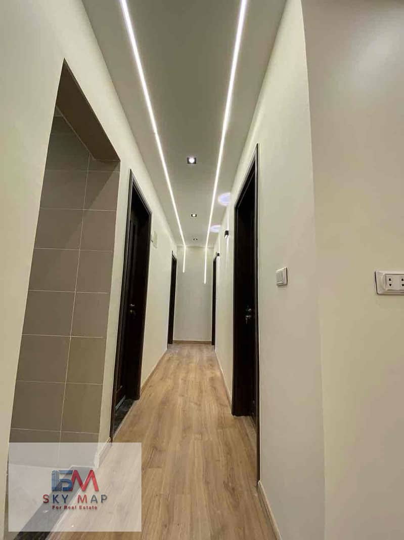 25 2c8f90d3-585e-422c-be49-fff61e91df04. jpg