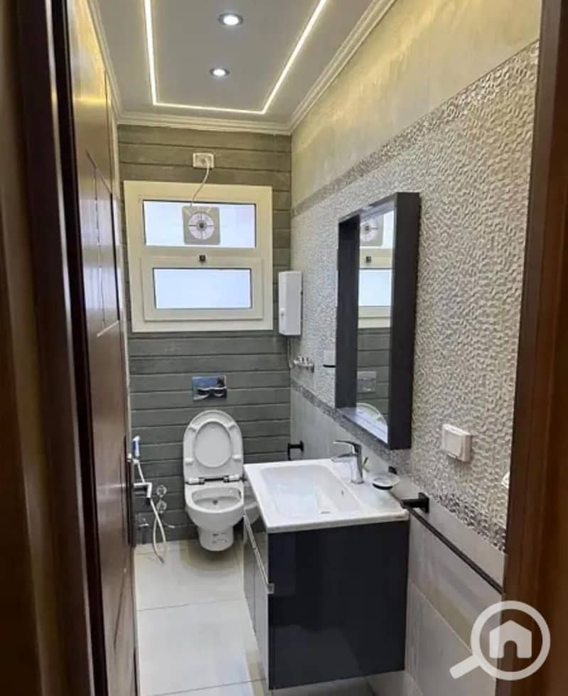 8 WhatsApp Image 2025-10-19 at 1.44. 37 PM (1). jpeg